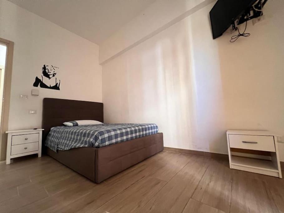 Apartment Grazioso Tiburtina - 3 Bedrooms Rom