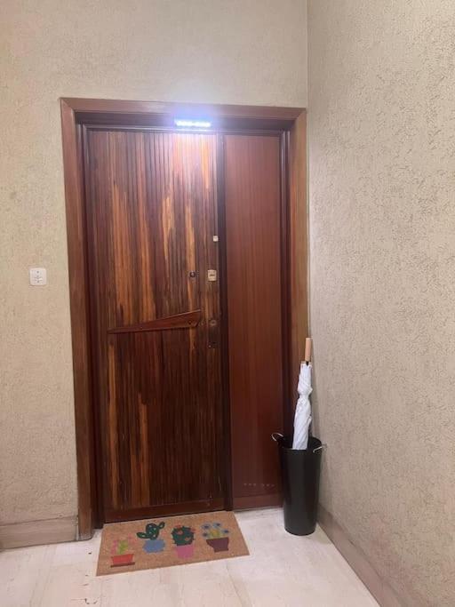Grazioso Tiburtina - 3 Bedrooms Rom